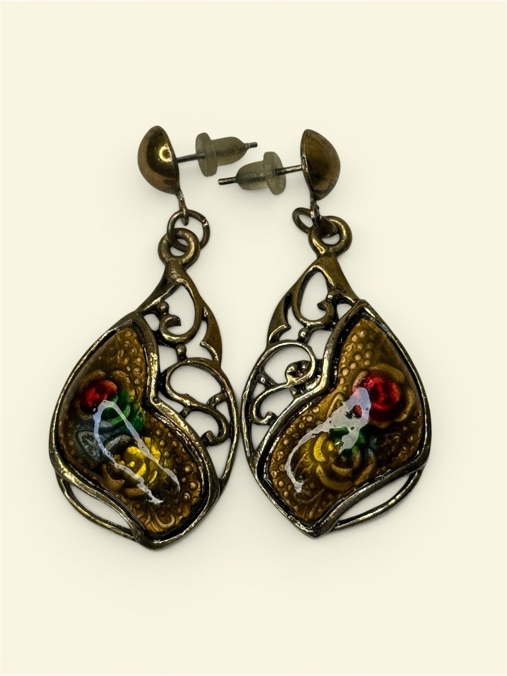 Beautiful Antiqued Gold Color Brutalist Romantic Pierced Dangle Earrings Vintage